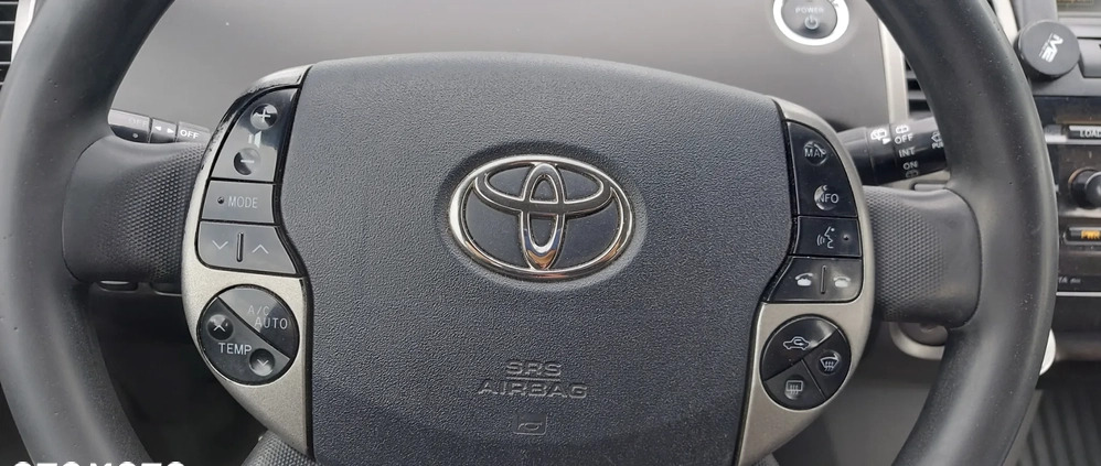 Toyota Prius cena 16000 przebieg: 249763, rok produkcji 2004 z Wrocław małe 37